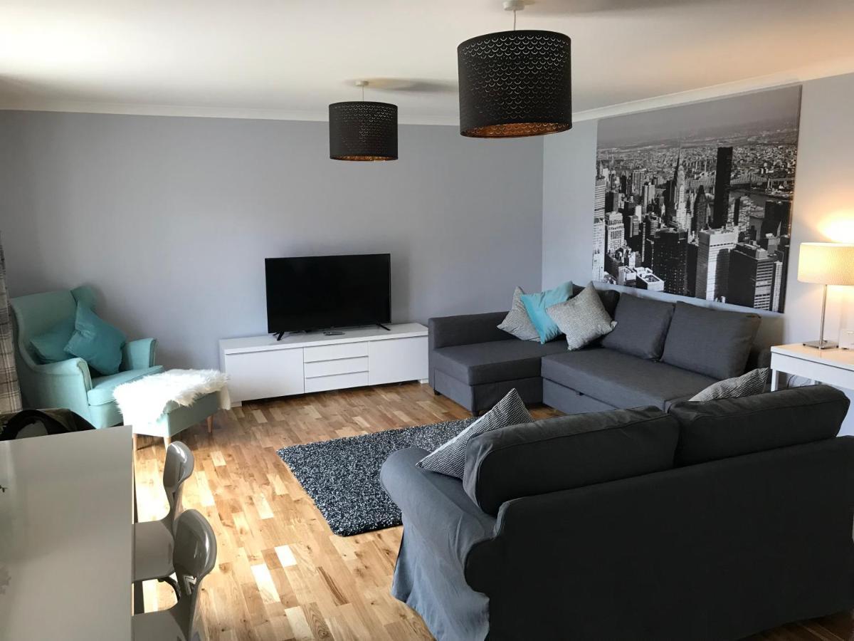 Flat Five, 212 Eaglesham Road, East Kilbride, Glasgow エクステリア 写真